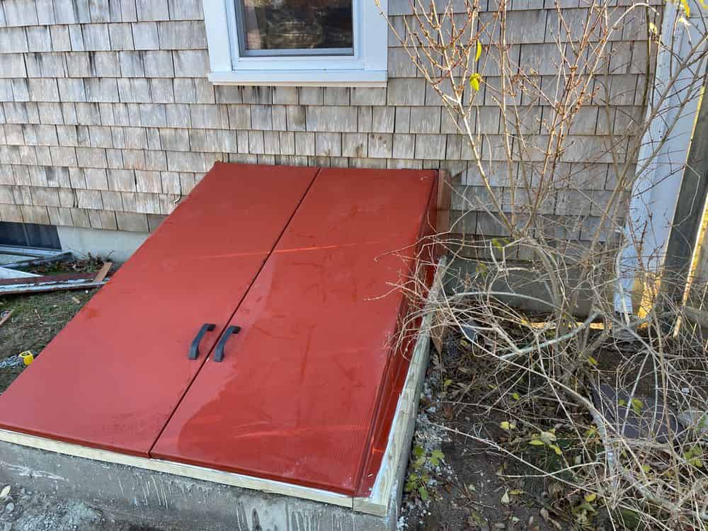 STORM DOOR REPLACE AND REPAIR image