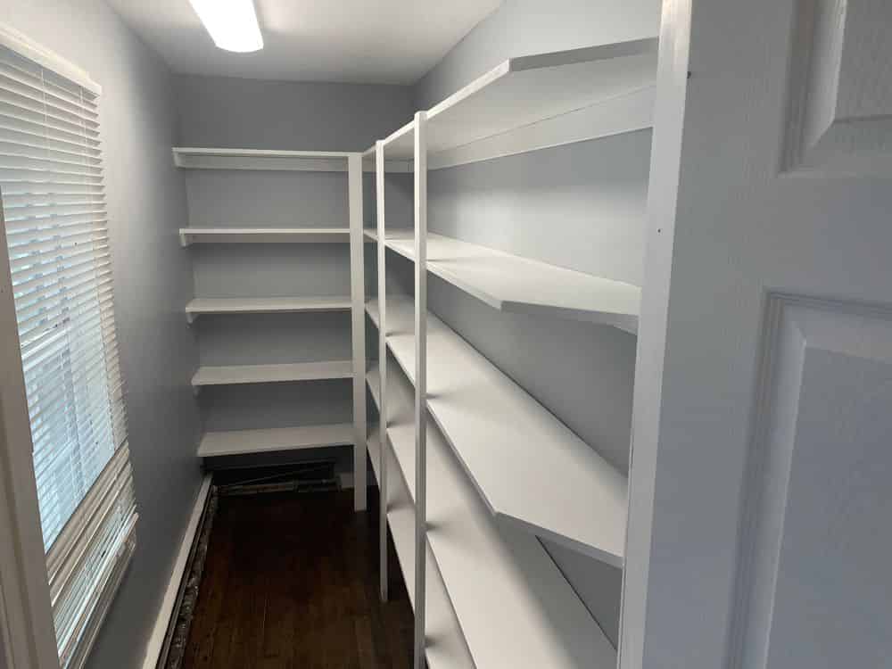 CUSTOM SHELVES & BOOK CASES image