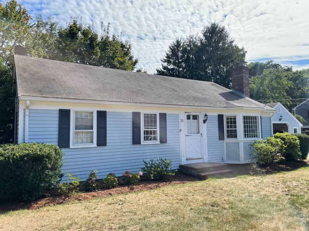 EXTERIOR SHUTTERS REPAIR AND INSTALL image
