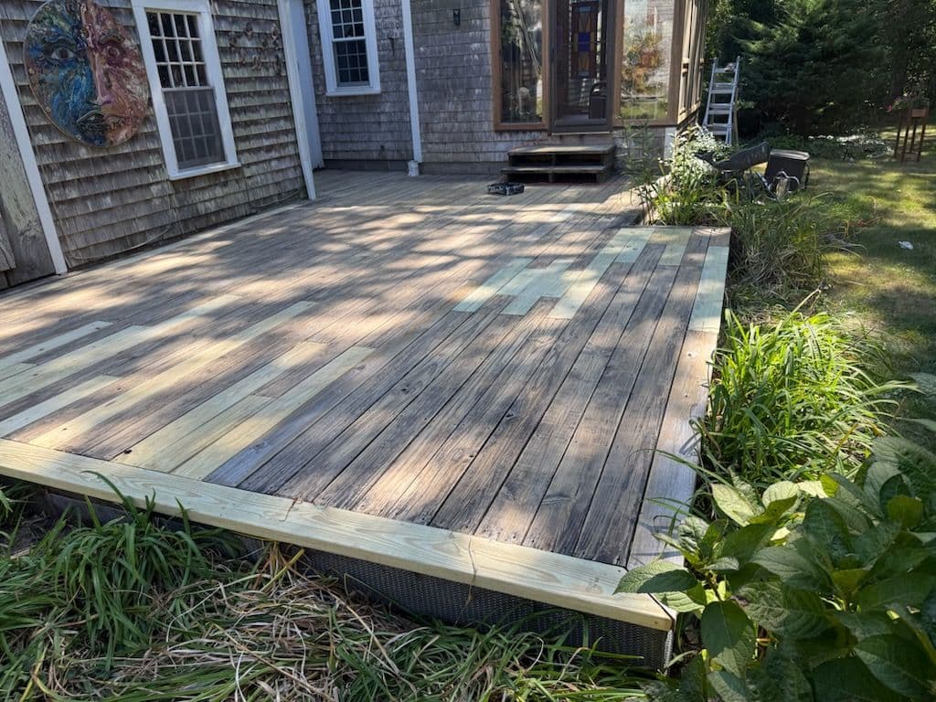 Gallery photos for Expert Deck Repair Revitalizes Outdoor Space: Image #1